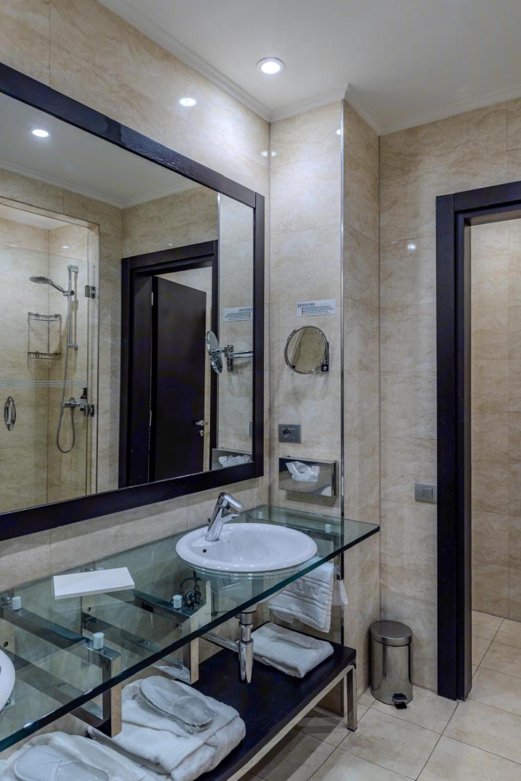 Hotel Rivo 蒂米什瓦拉 外观 照片