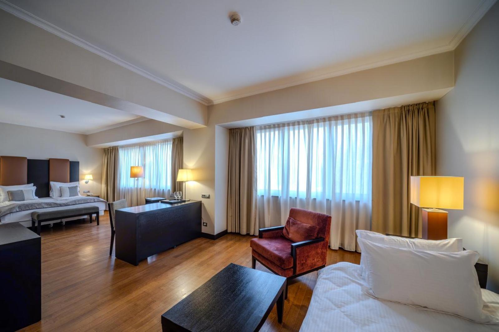 Hotel Rivo 蒂米什瓦拉 外观 照片