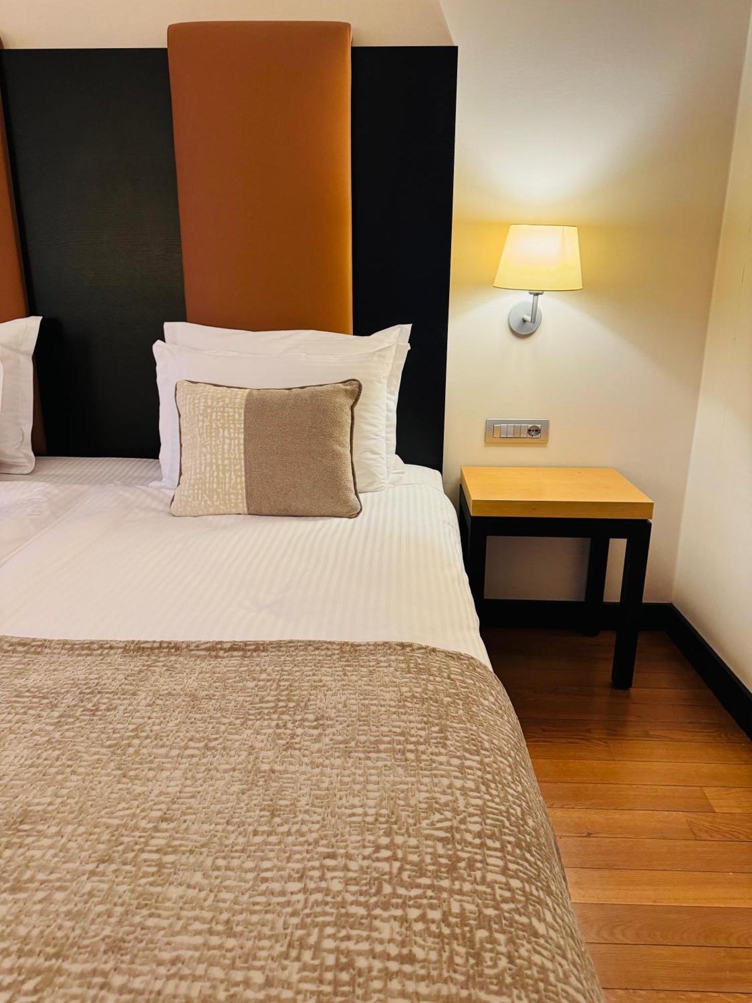 Hotel Rivo 蒂米什瓦拉 外观 照片