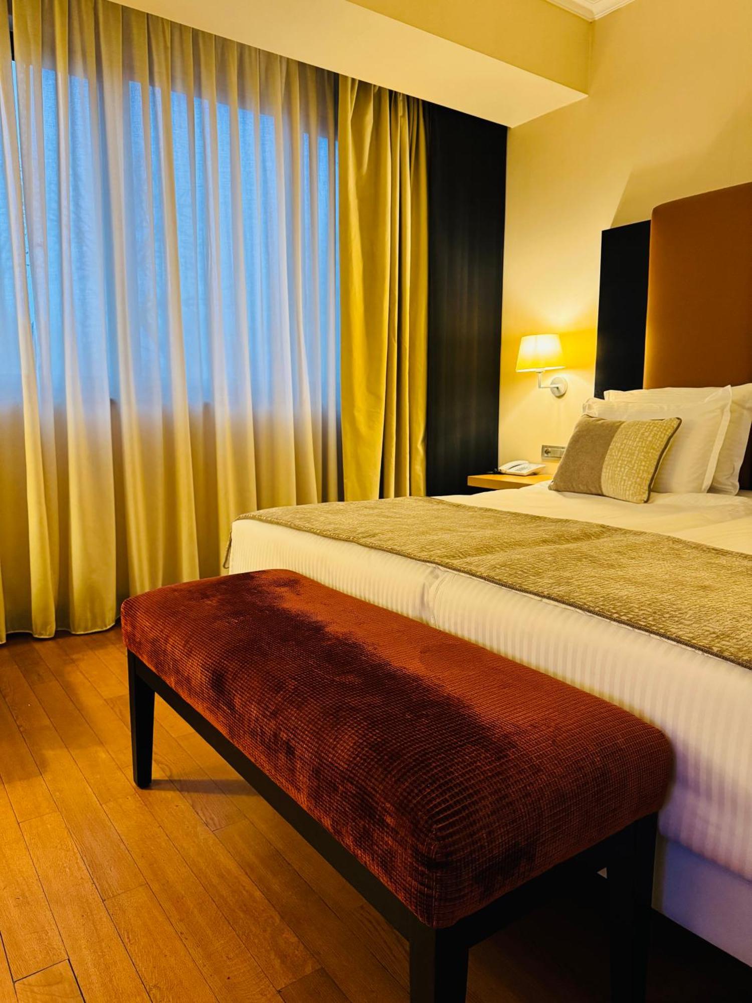 Hotel Rivo 蒂米什瓦拉 外观 照片