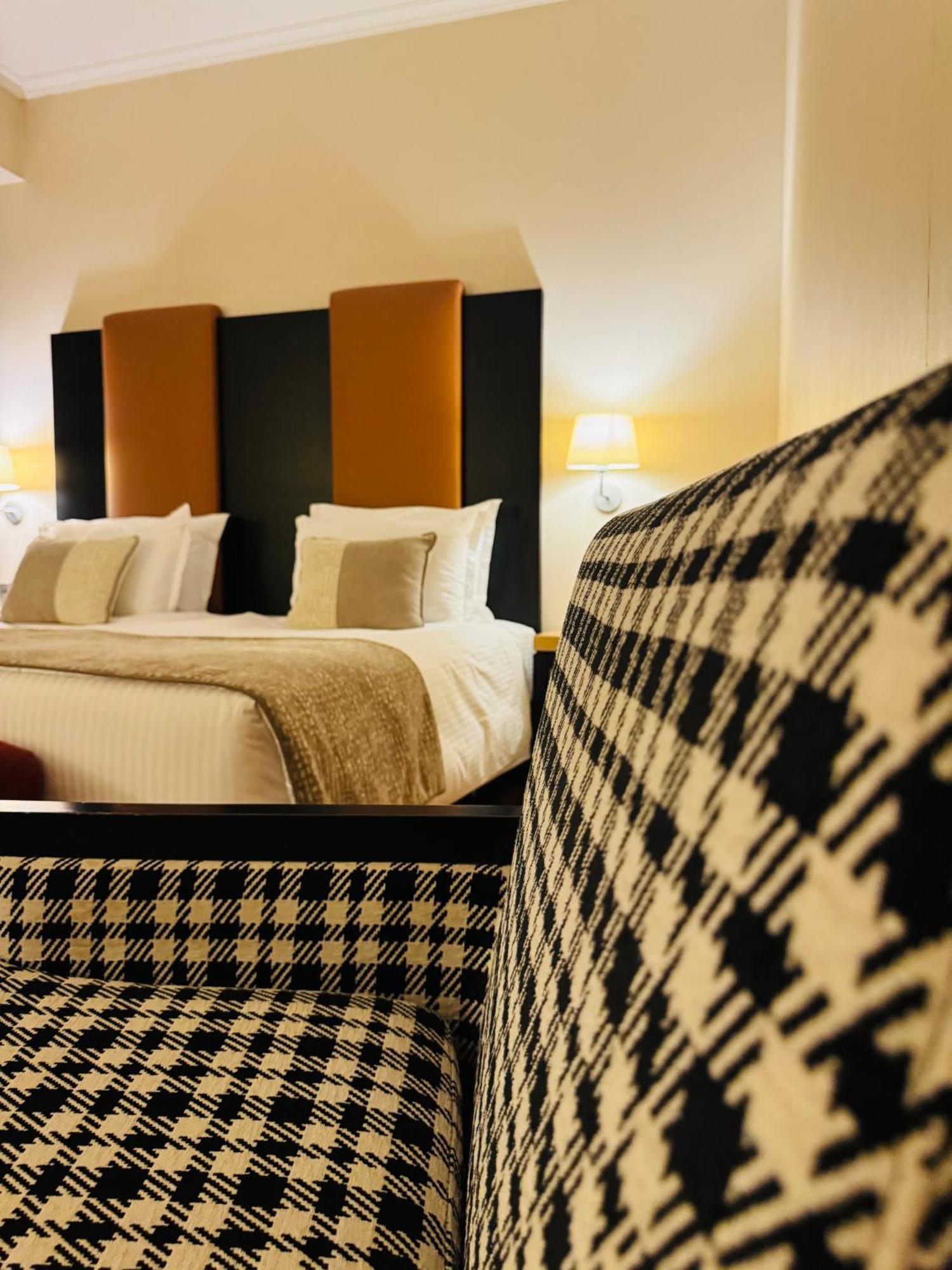 Hotel Rivo 蒂米什瓦拉 外观 照片